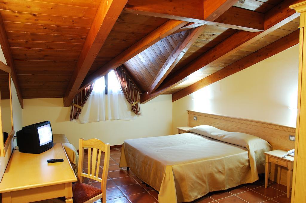 קריאטי Corte Dei Greci Resort & Spa חדר תמונה